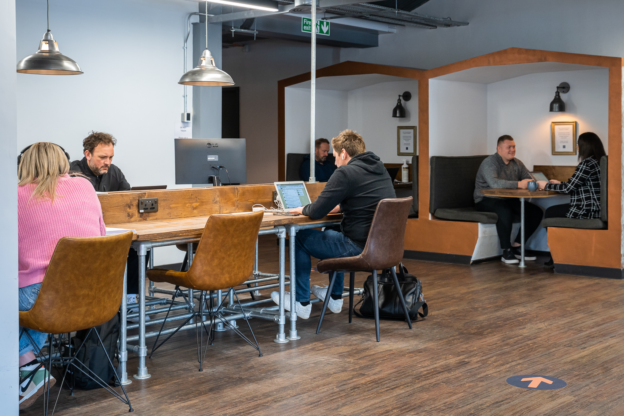 Freshill interiors SCREEN 1 - Freshmill Haywards Heath